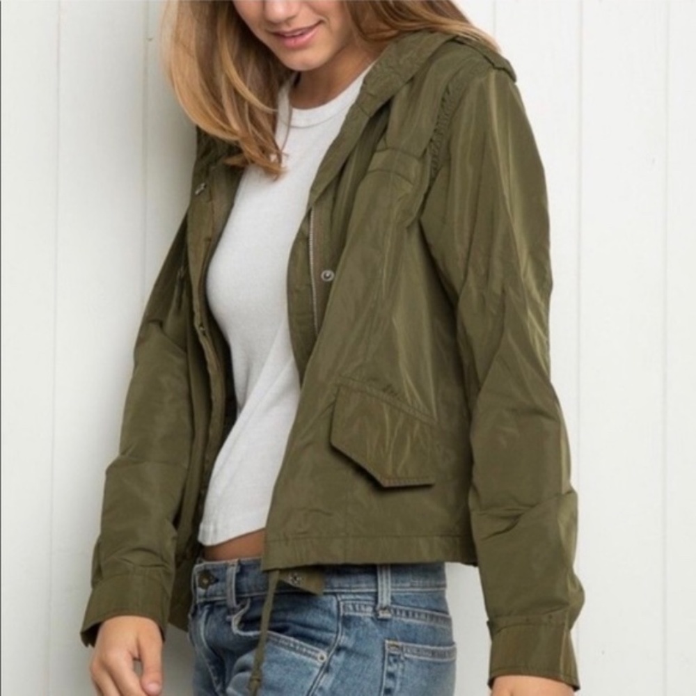 Brandy Melville ‘the Hailey’ Utility Jacket Army Green Hooded Zip Up S